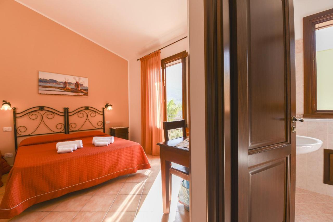 Bed and Breakfast Aurora Castelluzzo Zewnętrze zdjęcie