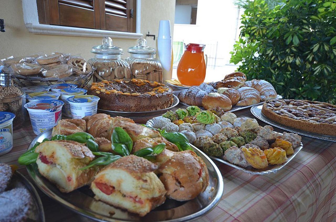 Bed and Breakfast Aurora Castelluzzo Zewnętrze zdjęcie